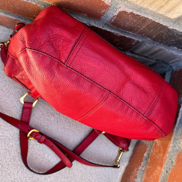 Ralph Lauren❤️ Large Pebble Leather Slouchy Satchel Crossbody Bag in Red - Picture 7 of 15